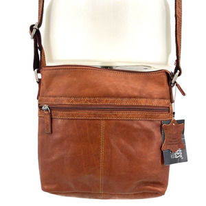 NWT Jack Georges Genuine Leather City Crossbody Voyager Collection Honey MSRP$85